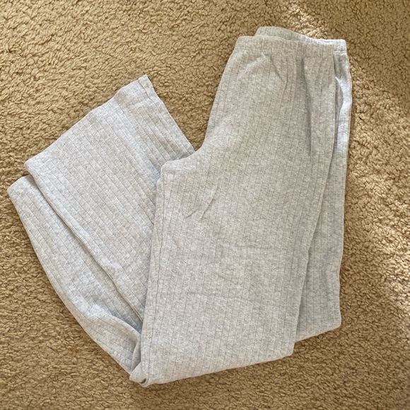 Brandy melville gray Keira eyelet sweatpants - Picture 2 of 5